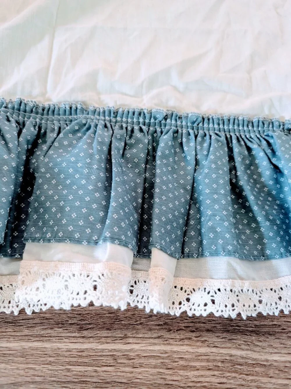 VTG 80s Blue Floral Cottagecore Curtain Panel Cotton Linen Ruffle Farmhouse